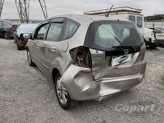 2012 HONDA FIT 