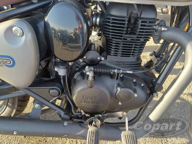2024 ROYAL ENFIELD CLASSIC 