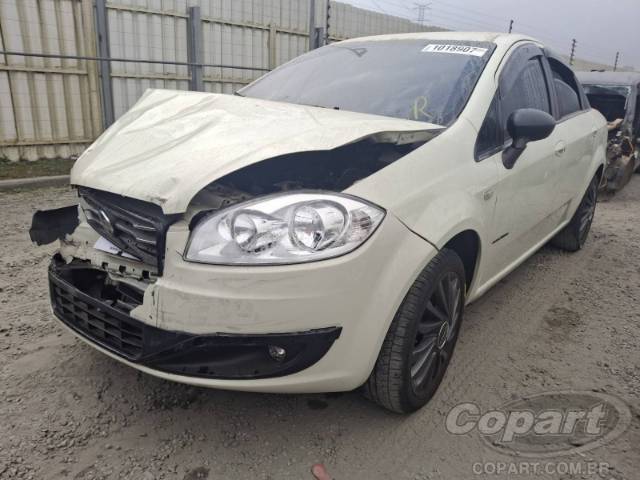 2016 FIAT LINEA 