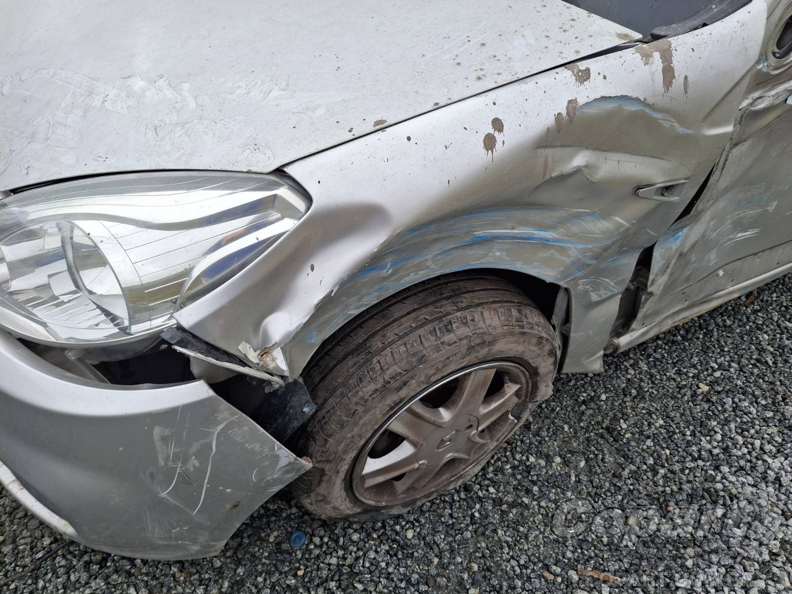 2013 RENAULT SANDERO — foto 11 de 13