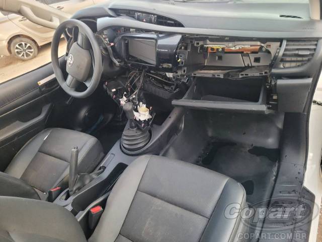 2024 TOYOTA HILUX CS 