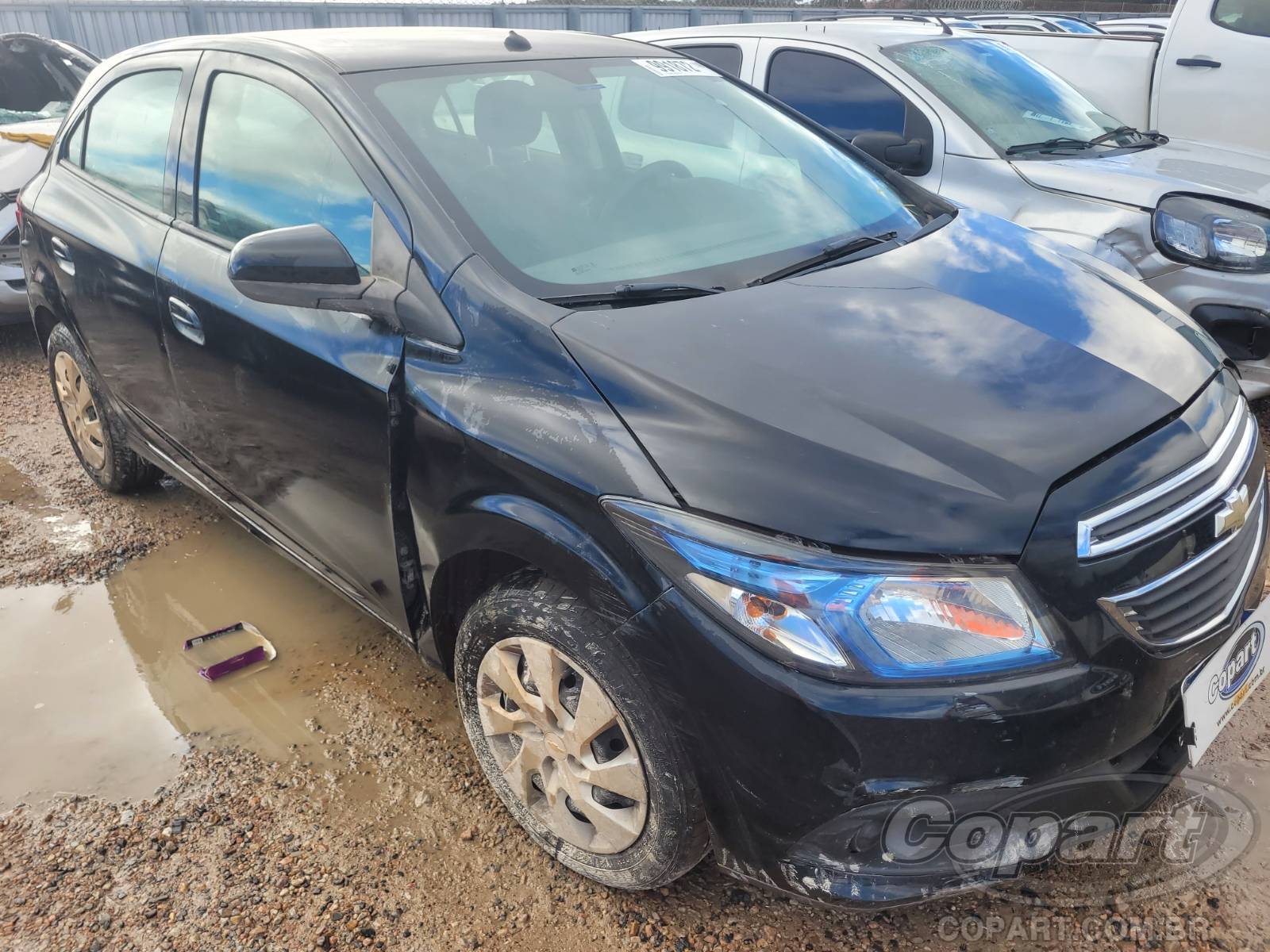 Veículo GM - Chevrolet Onix 2015 CHEVROLET ONIX LT 1.4 SPE FLEXIVEL ALCOOL/GASOLINA 2015 em leilão