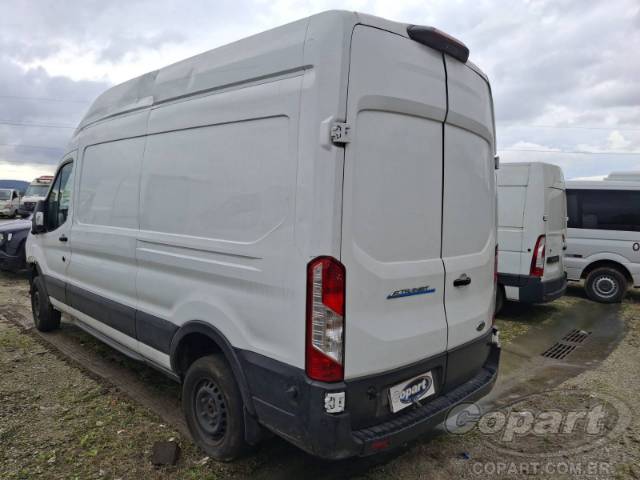 2024 FORD E-TRANSIT FURGAO 
