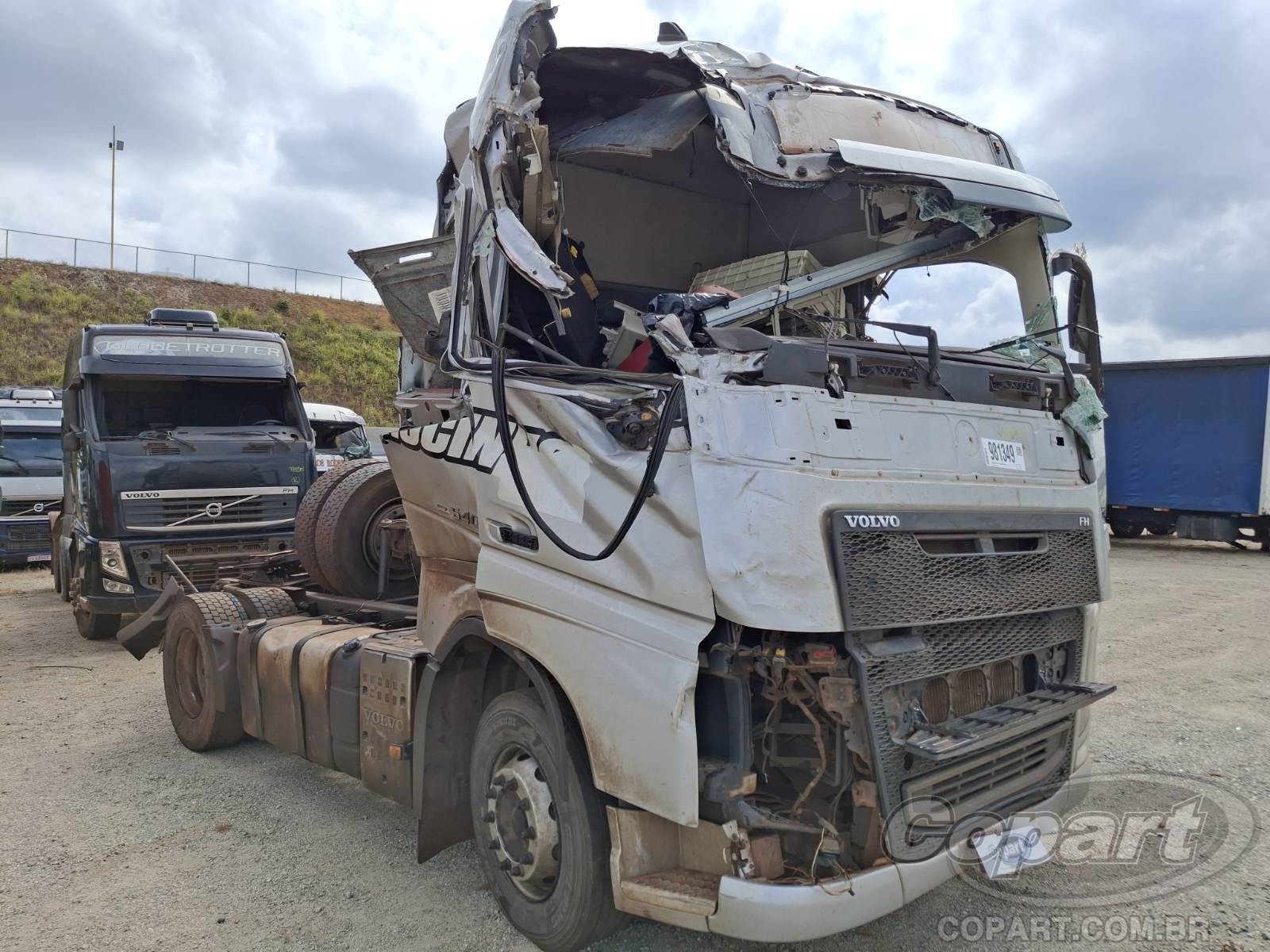 Veículo VOLVO FH Volvo FH 540 T 2019 Caminhão Médio Monta Colisão 2019 em leilão