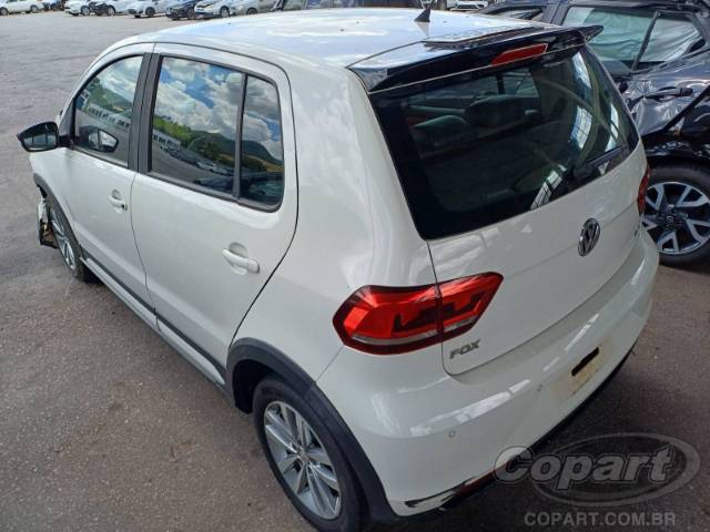 2015 VOLKSWAGEN FOX 