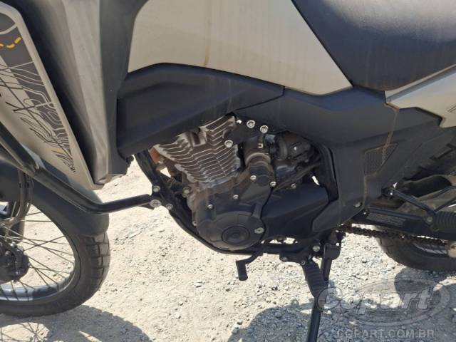 2025 HONDA XRE SAHARA 300 