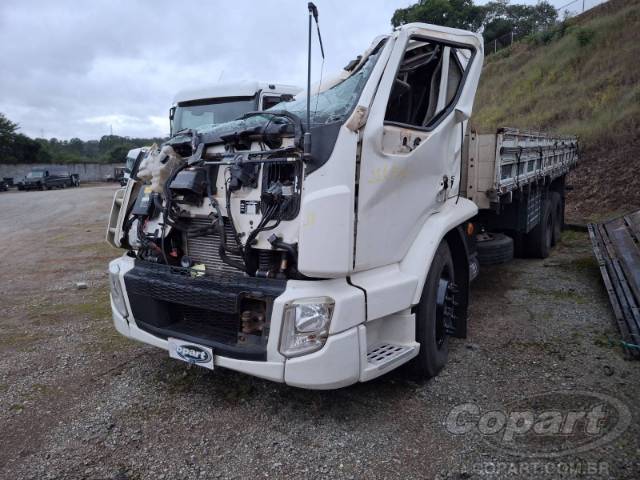 2021 VOLVO VM 