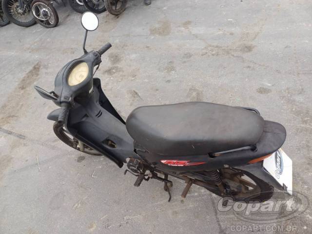 2005 HONDA C 100 