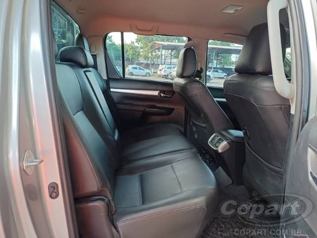 2024 TOYOTA HILUX CD 