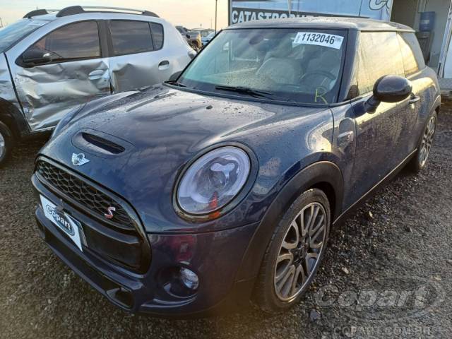 2018 MINI COOPER 