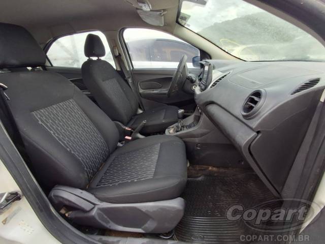 2021 FORD KA SEDAN 