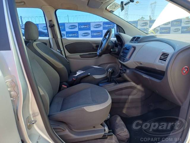 2014 CHEVROLET SPIN 