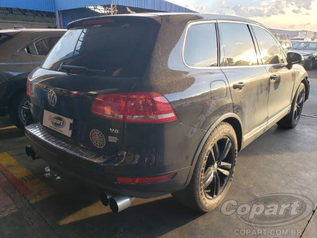 2014 VOLKSWAGEN TOUAREG 