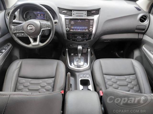 2025 NISSAN FRONTIER CD 