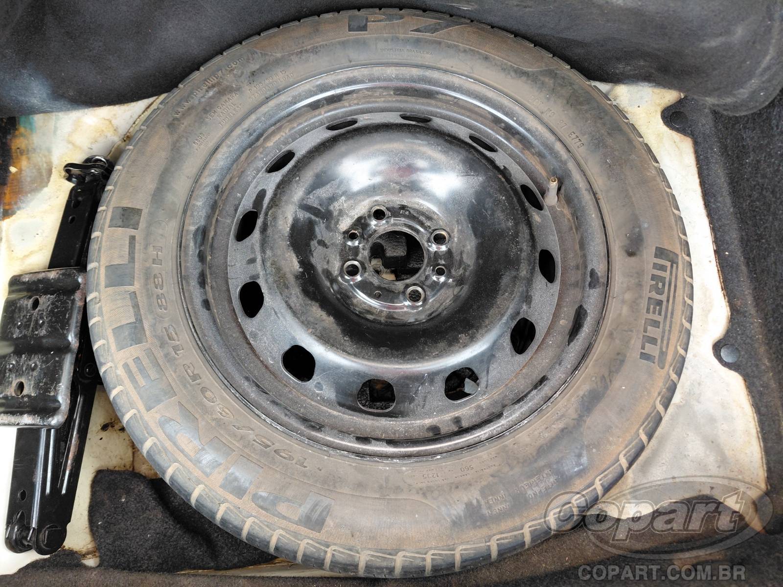 2011 FIAT PUNTO — foto 10 de 11