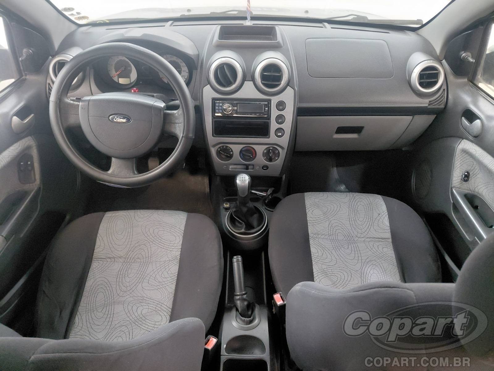 Foto 9 de 10: 2010 FORD FIESTA SEDAN