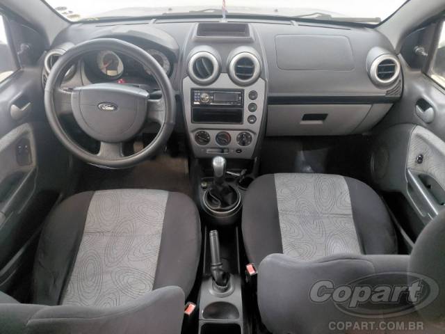 2010 FORD FIESTA SEDAN 