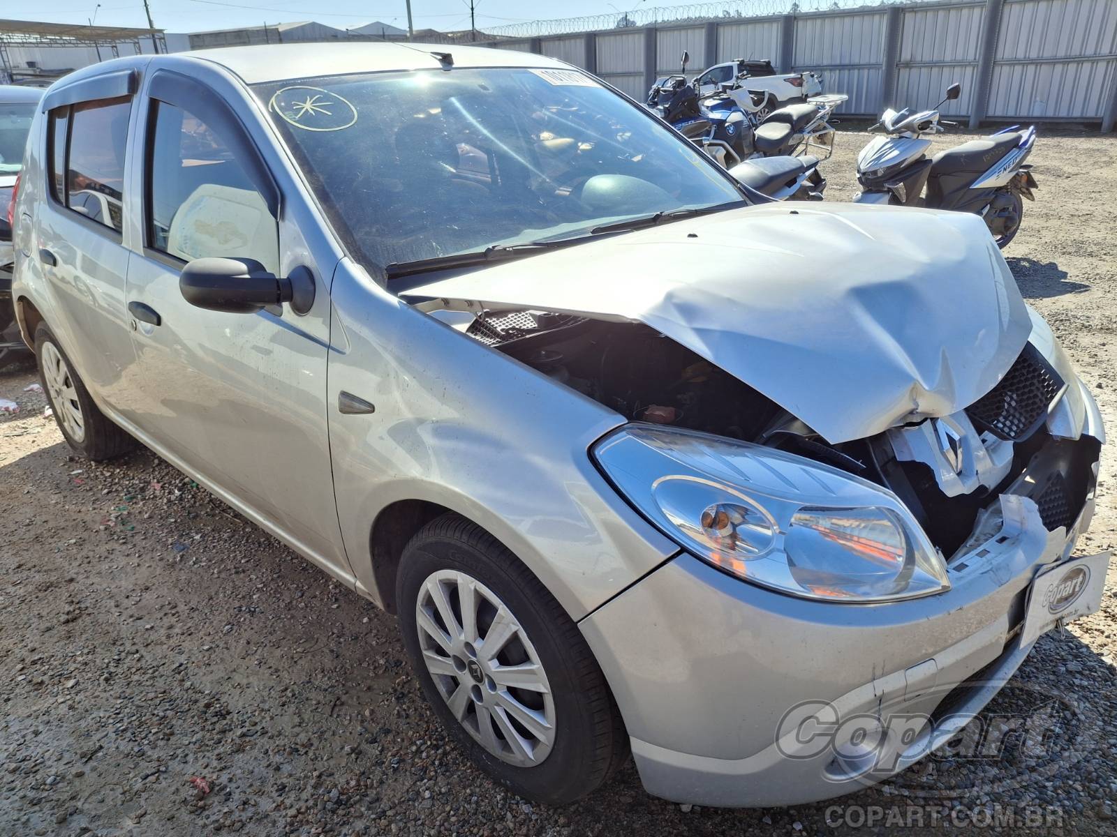 Veículo Renault Sandero RENAULT SANDERO 2008 Colisão 2008 em leilão