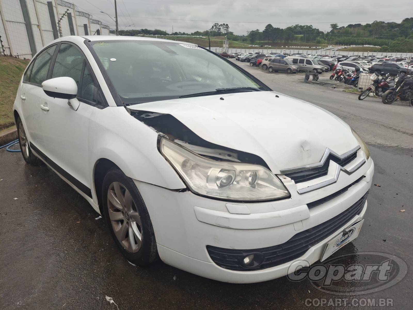 Veículo Peugeot C4 CITROEN C4 Exclusive 2.0 16V 2010 2011 em leilão