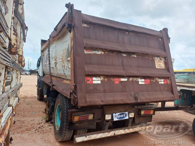 2006 SCANIA P124 