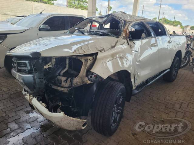 2024 TOYOTA HILUX CD 