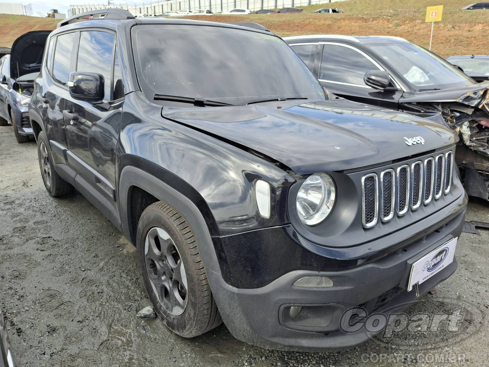 Veículo Fiat Renegade JEEP RENEGADE SPORT 1.8 16V E.TORQ 2015 2016 em leilão