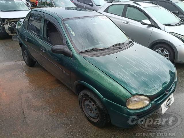 1999 CHEVROLET CORSA SEDAN 