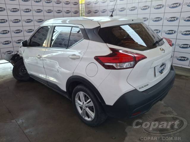 2020 NISSAN KICKS 