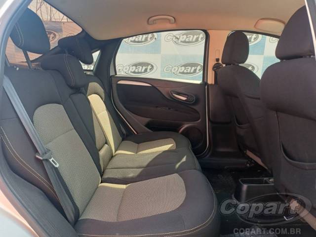 2015 FIAT LINEA 