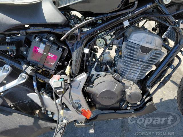 2026 HONDA CB 300F 