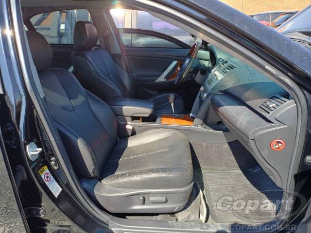 2011 TOYOTA CAMRY 