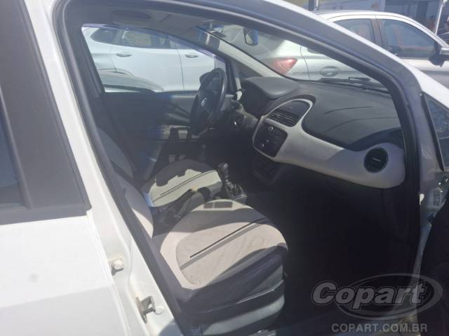 2013 FIAT PUNTO 