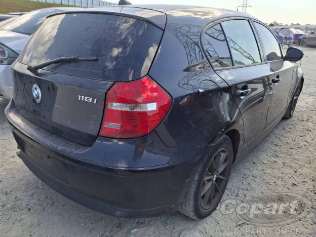 2012 BMW SERIE 1 