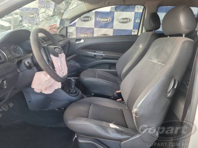 2017 VOLKSWAGEN SAVEIRO CD 