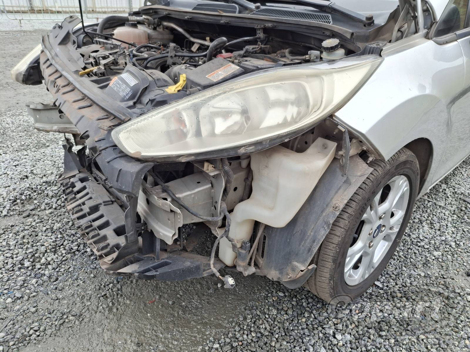 2014 FORD FIESTA — foto 13 de 15
