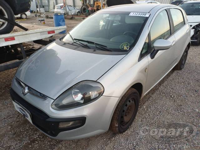 2013 FIAT PUNTO 