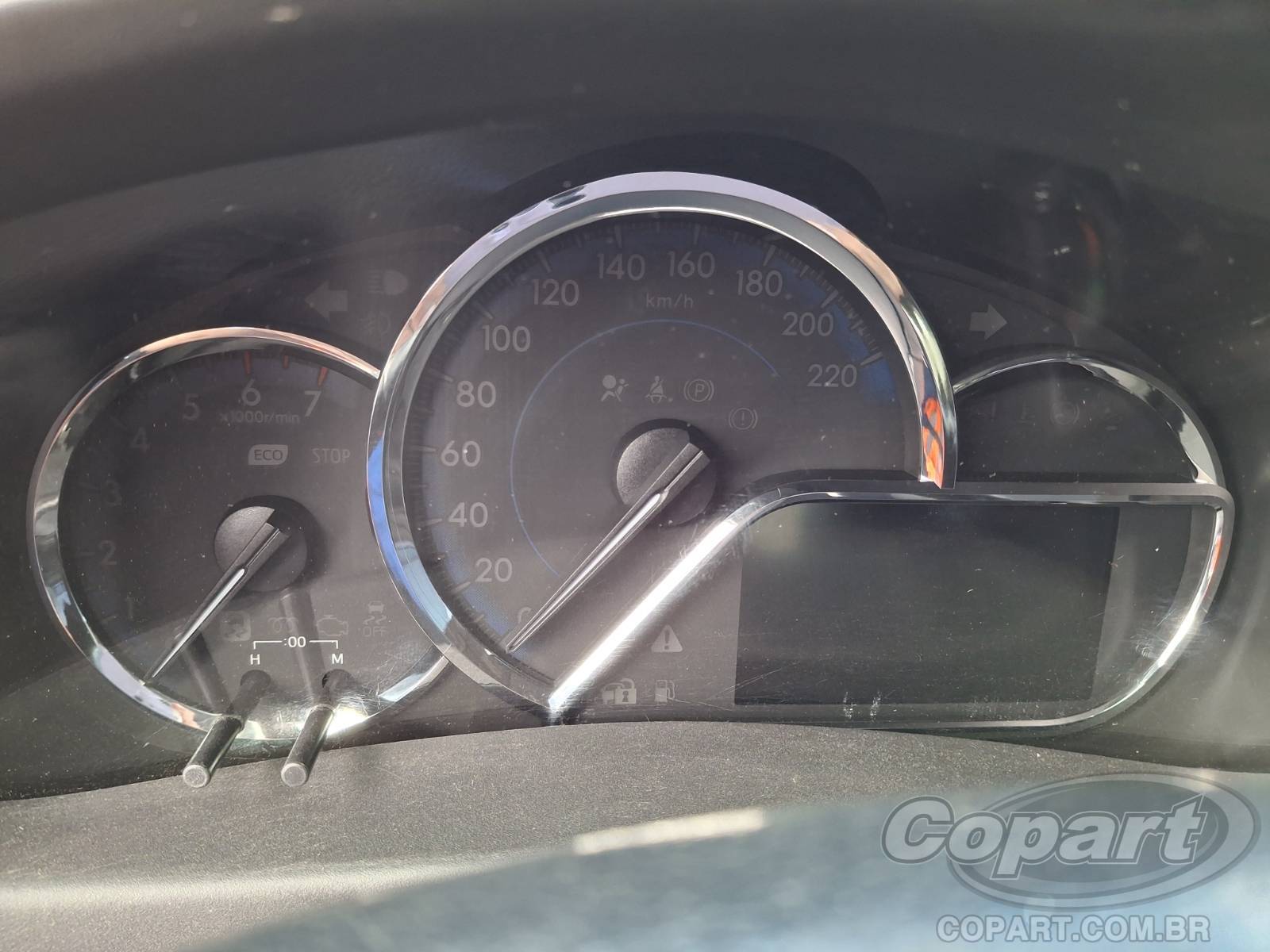 2023 TOYOTA YARIS SEDA — foto 8 de 10