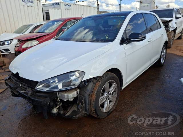 2015 VOLKSWAGEN GOLF 