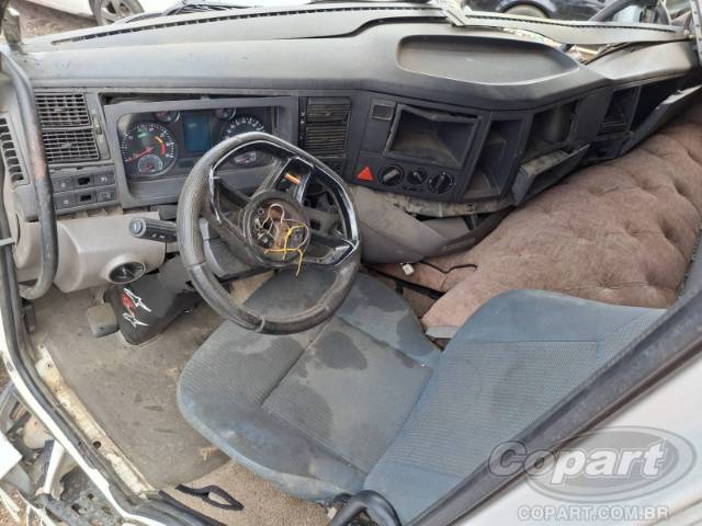 2015 VOLKSWAGEN CONSTELLATION 