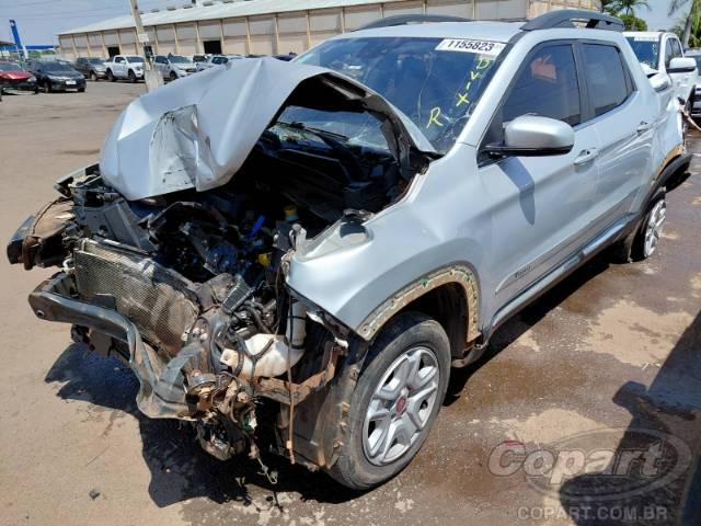 2017 FIAT TORO 