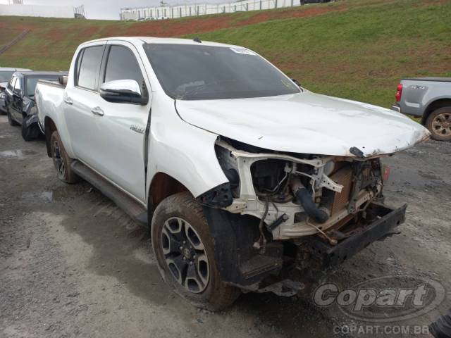 2024 TOYOTA HILUX CD 