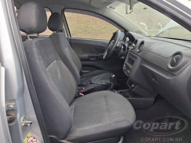 2014 VOLKSWAGEN VOYAGE 
