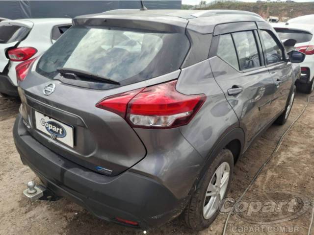 2018 NISSAN KICKS 
