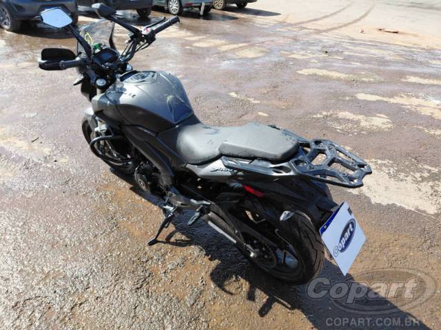 2025 BAJAJ DOMINAR 