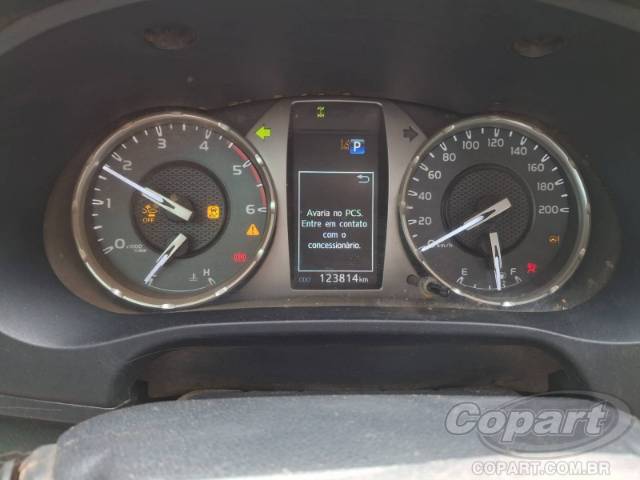 2024 TOYOTA HILUX CD 