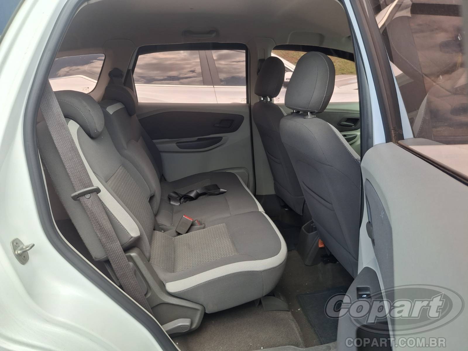 2014 CHEVROLET SPIN — foto 6 de 11
