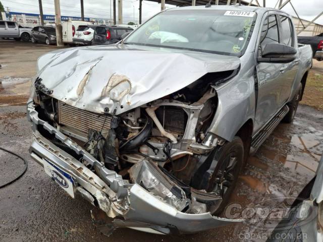 2024 TOYOTA HILUX CD 