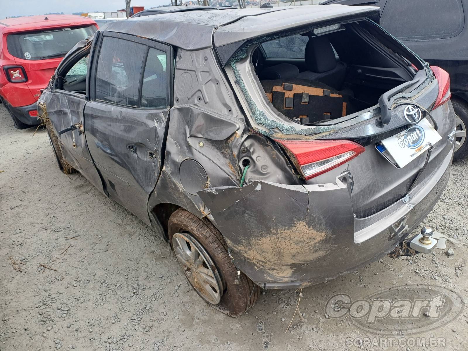 Foto 3: 2020 TOYOTA YARIS