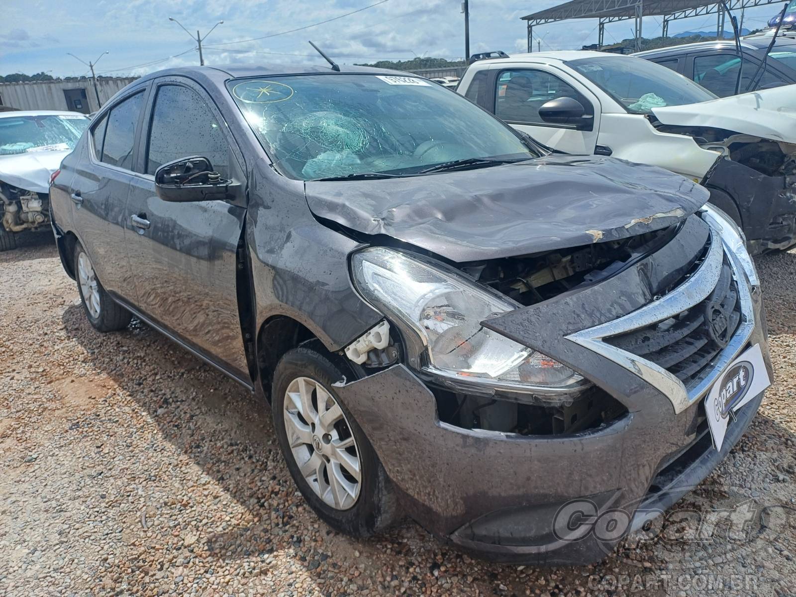 Nissan Versa V-Drive Plus CVT 1.6 16V 2021 Pequena Monta