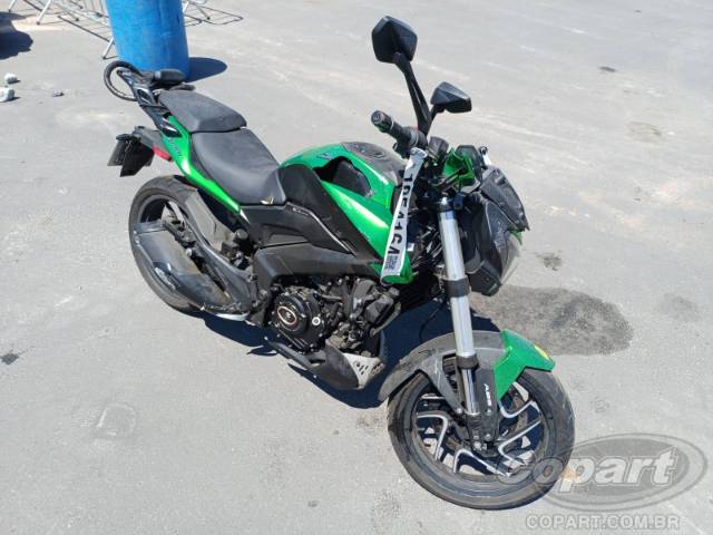 2025 BAJAJ DOMINAR 